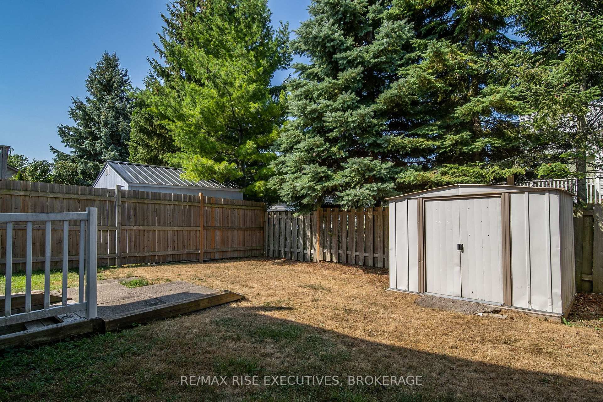 Photo 34 of 1279 Brackenwood Crescent, Kingston, City Northwest — HOMEH
