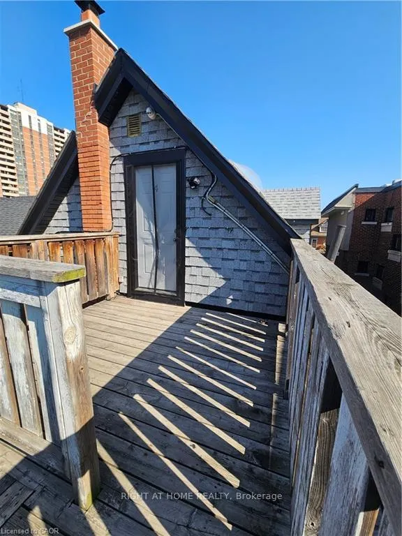 Photo 14 of Unit 4, 526 King Street E, Hamilton, Landsdale — HOMEH