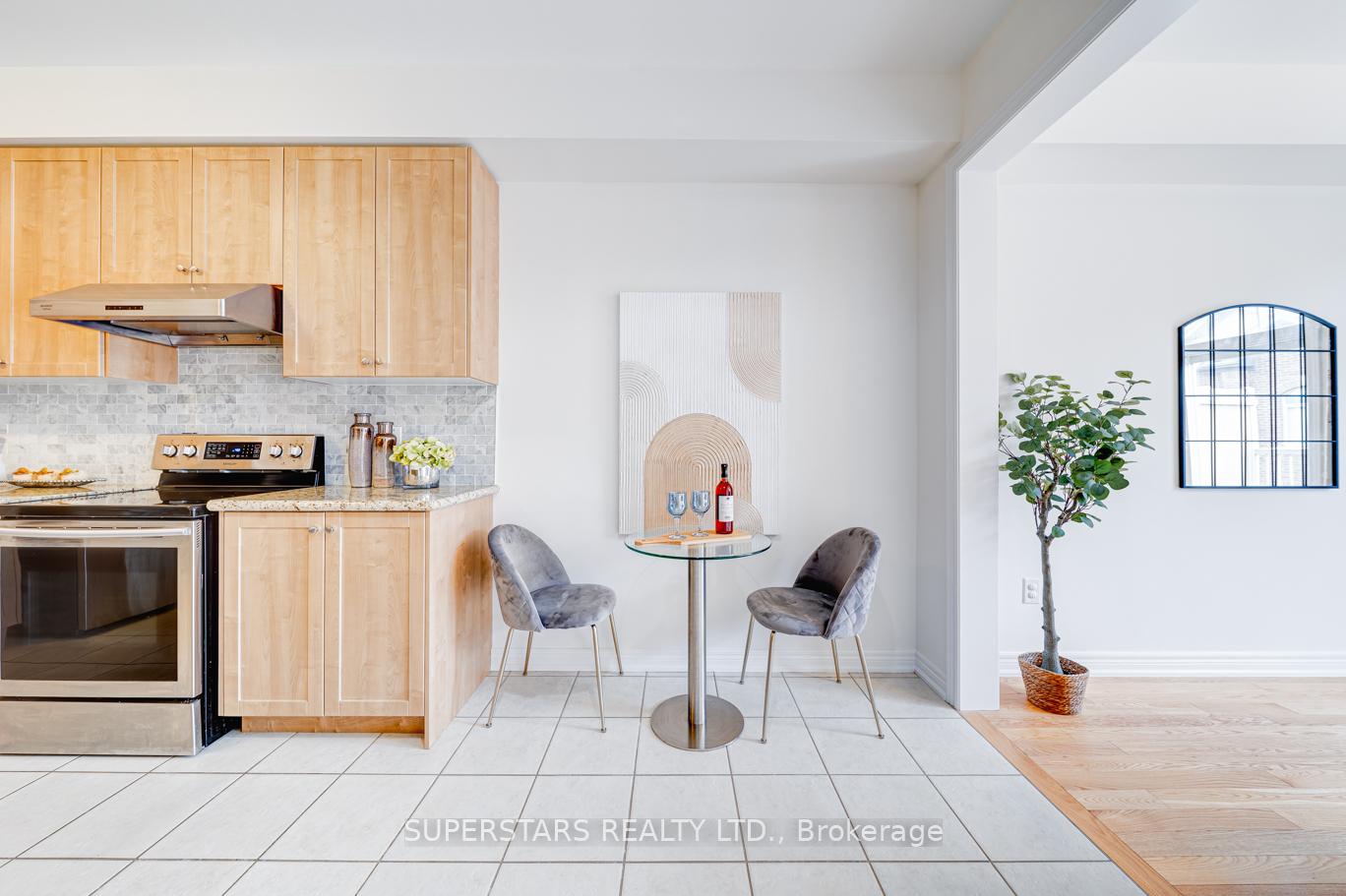 Photo 8 of 4606 16th Avenue, Markham, Berczy — HOMEH