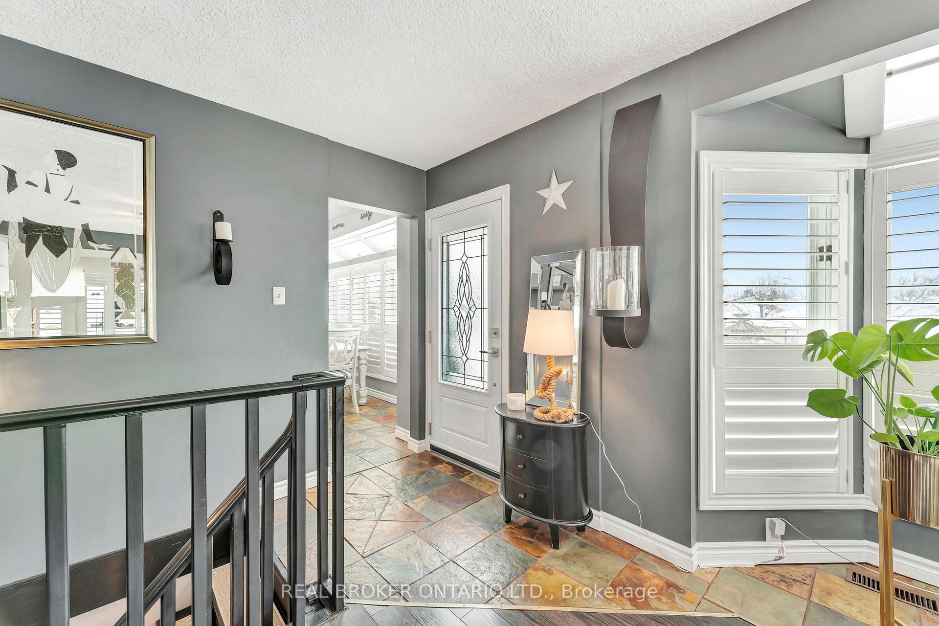 Photo 4 of 924 Union Street, Kitchener — HOMEH