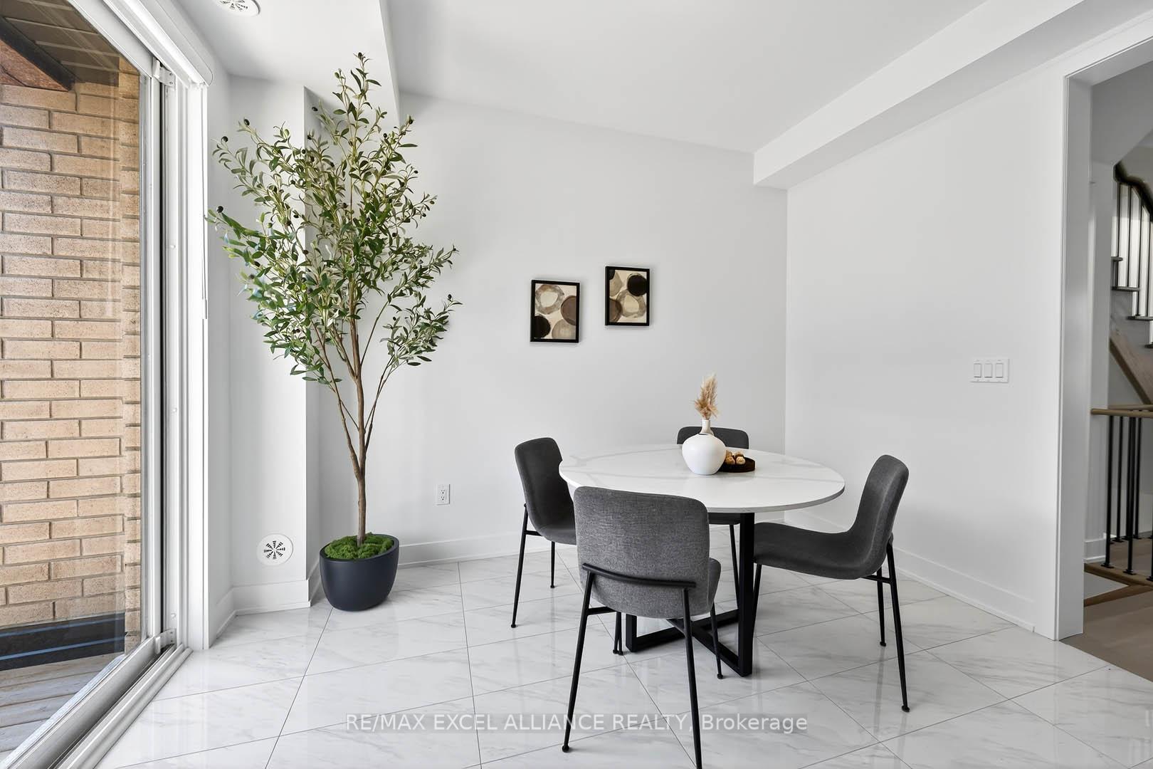 Photo 20 of 13 Arthur White Lane, Markham, Wismer — HOMEH