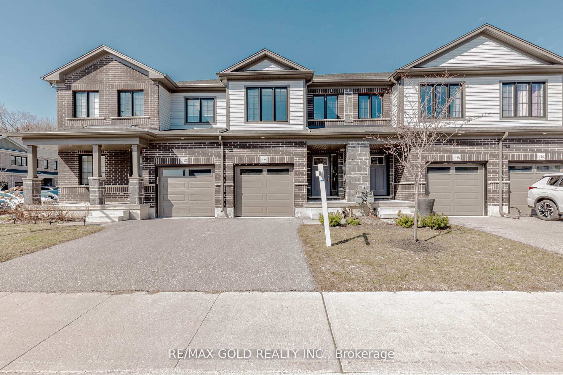Photo 1 of 508 Woodlea Court, Kitchener, Huron Park — HOMEH