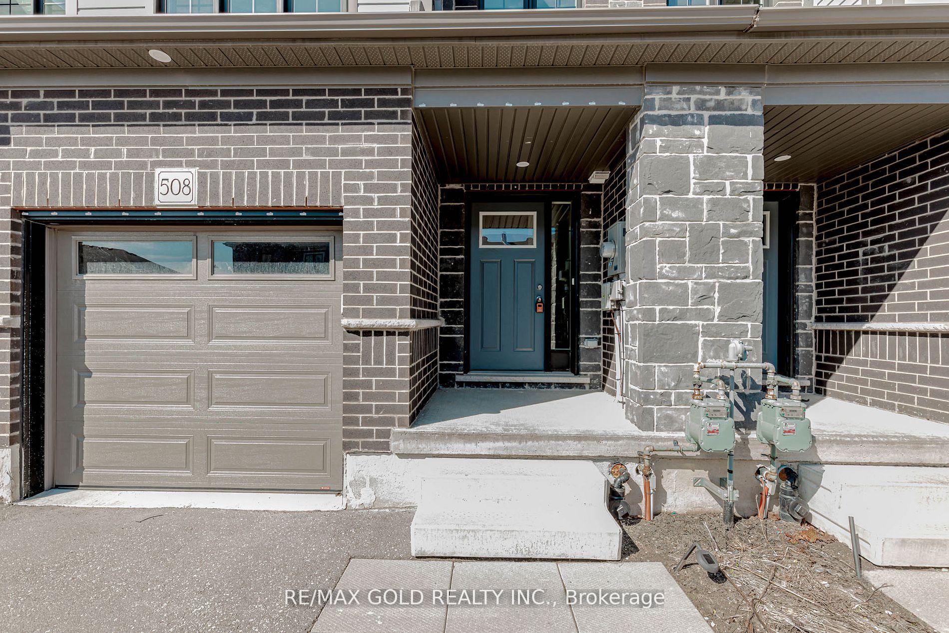 Photo 2 of 508 Woodlea Court, Kitchener, Huron Park — HOMEH