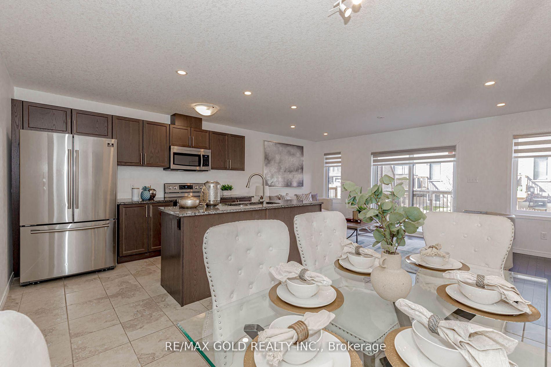 Photo 10 of 508 Woodlea Court, Kitchener, Huron Park — HOMEH