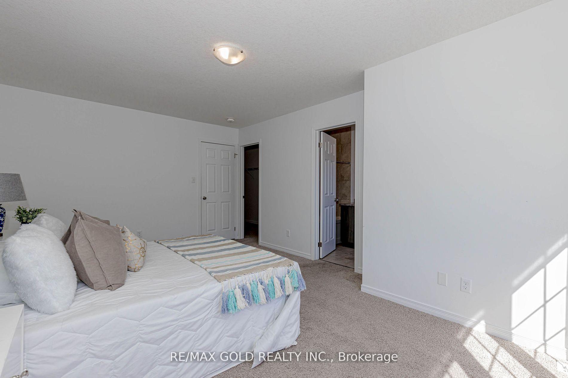 Photo 29 of 508 Woodlea Court, Kitchener, Huron Park — HOMEH