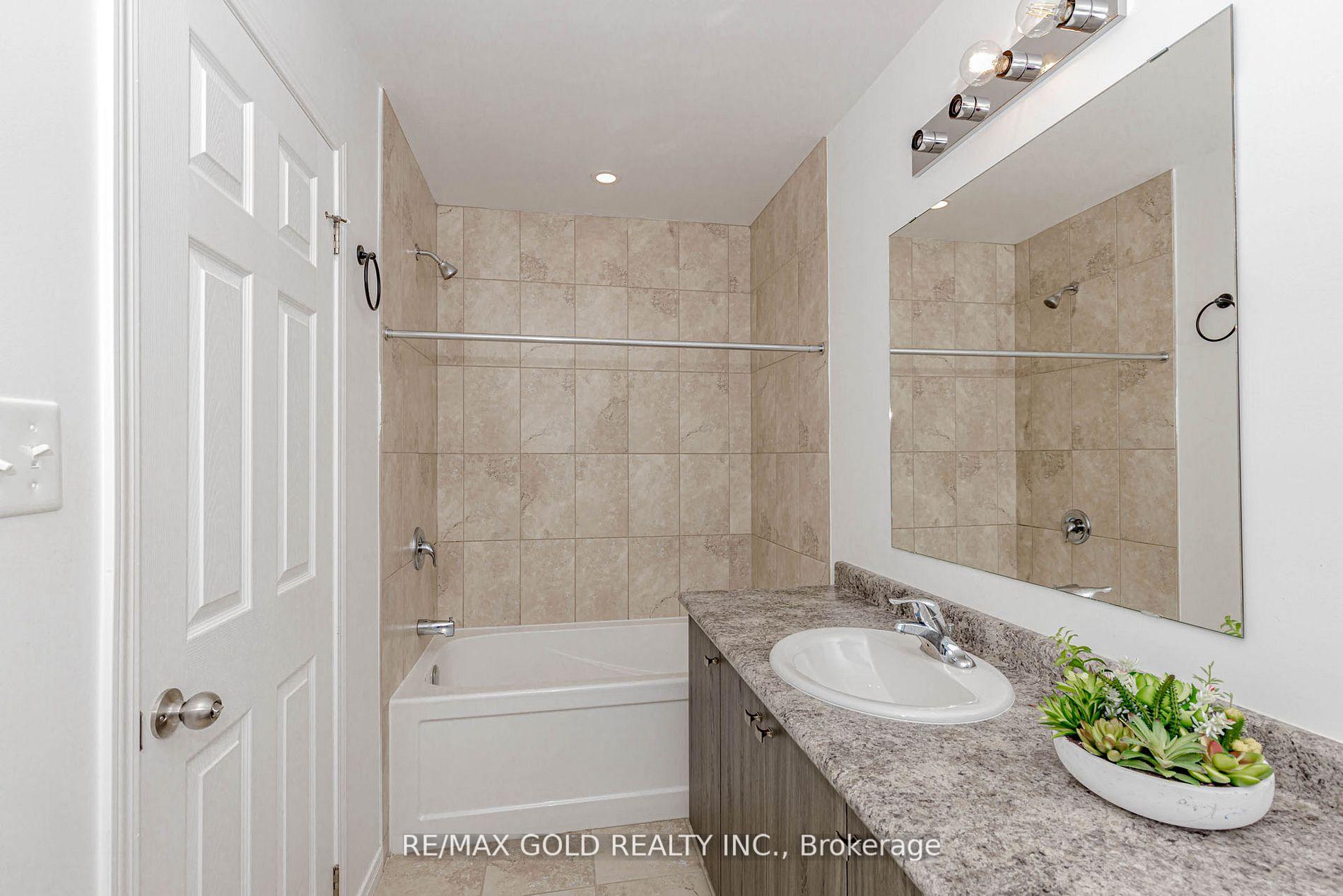 Photo 33 of 508 Woodlea Court, Kitchener, Huron Park — HOMEH