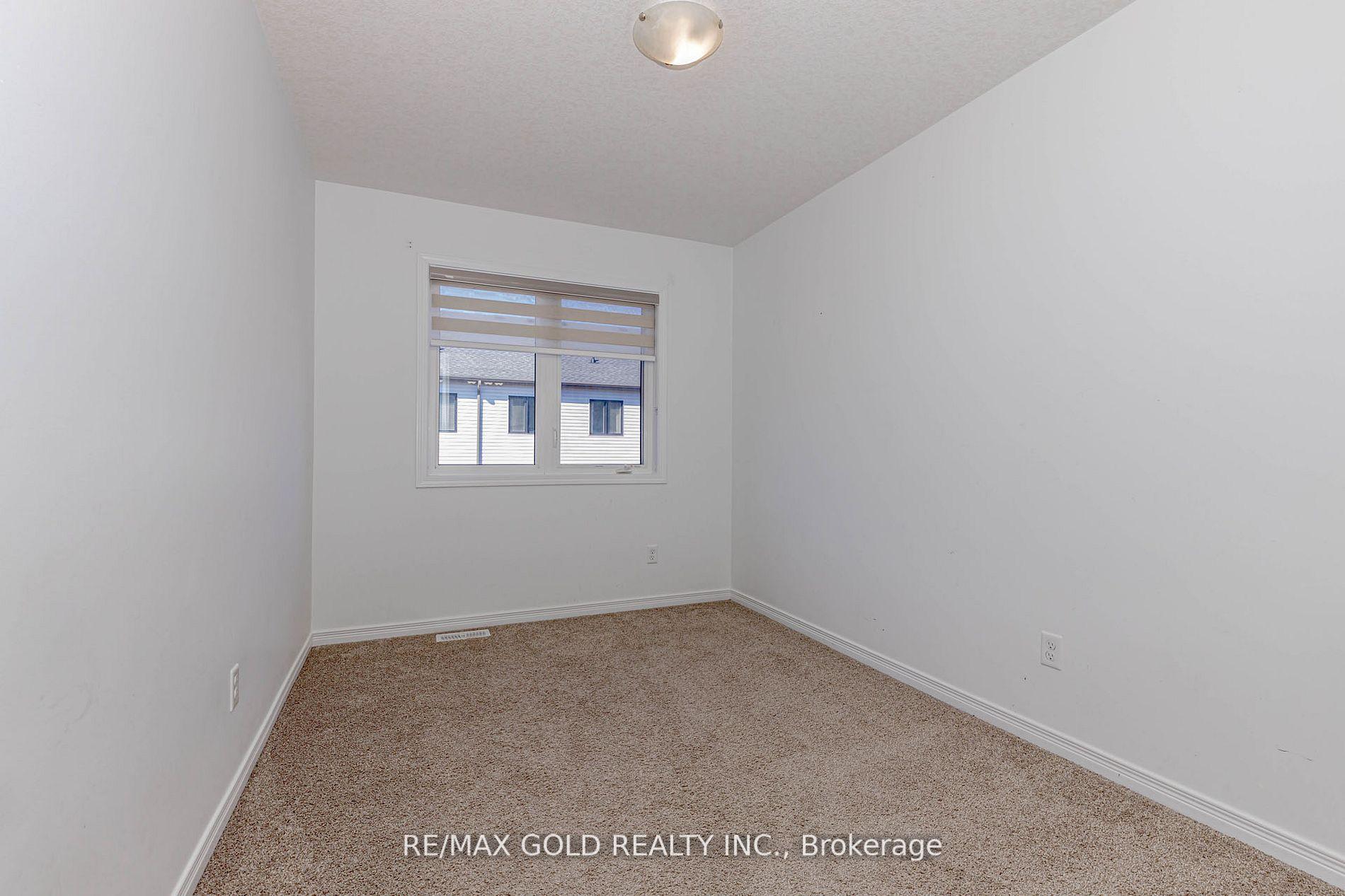 Photo 35 of 508 Woodlea Court, Kitchener, Huron Park — HOMEH