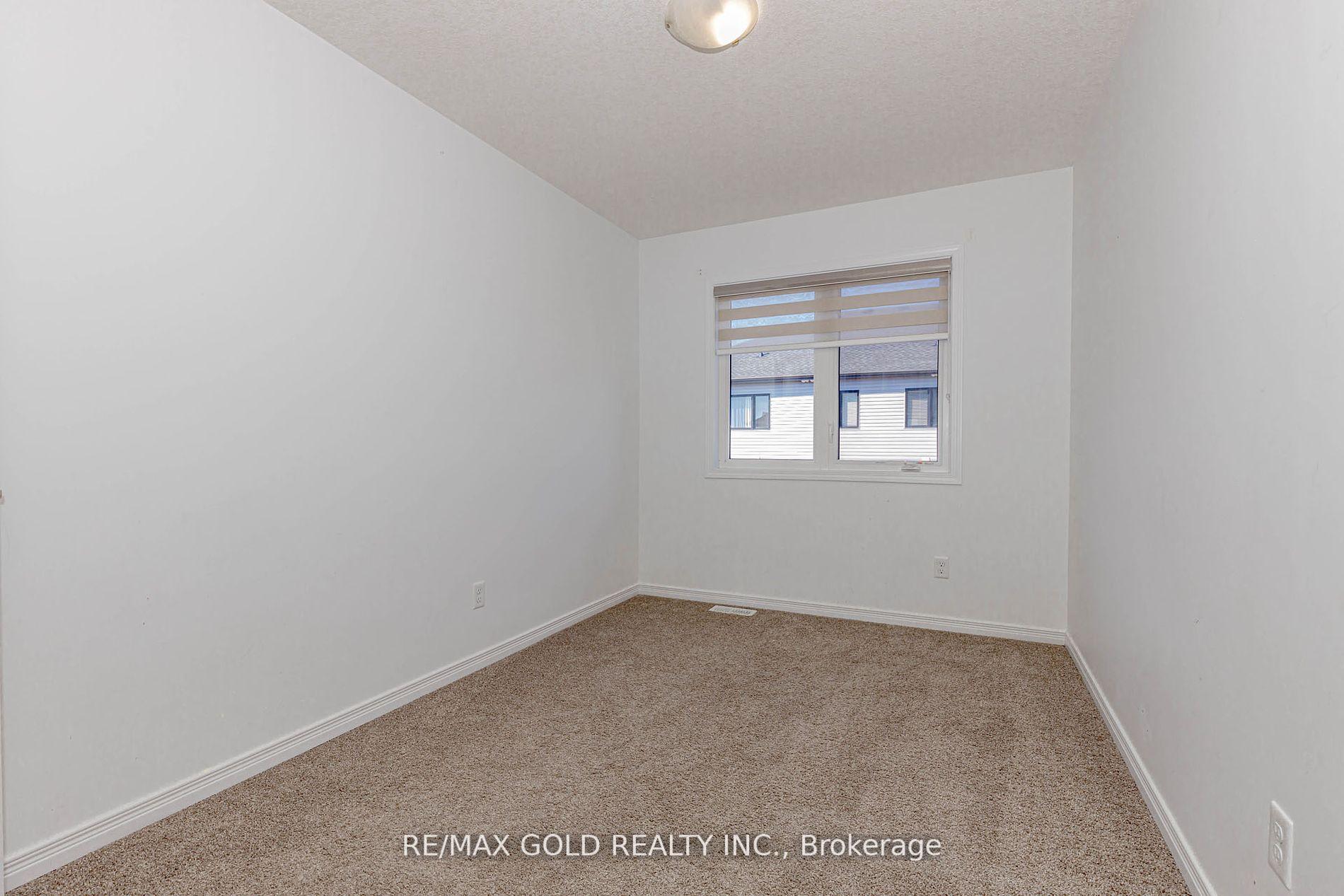 Photo 36 of 508 Woodlea Court, Kitchener, Huron Park — HOMEH