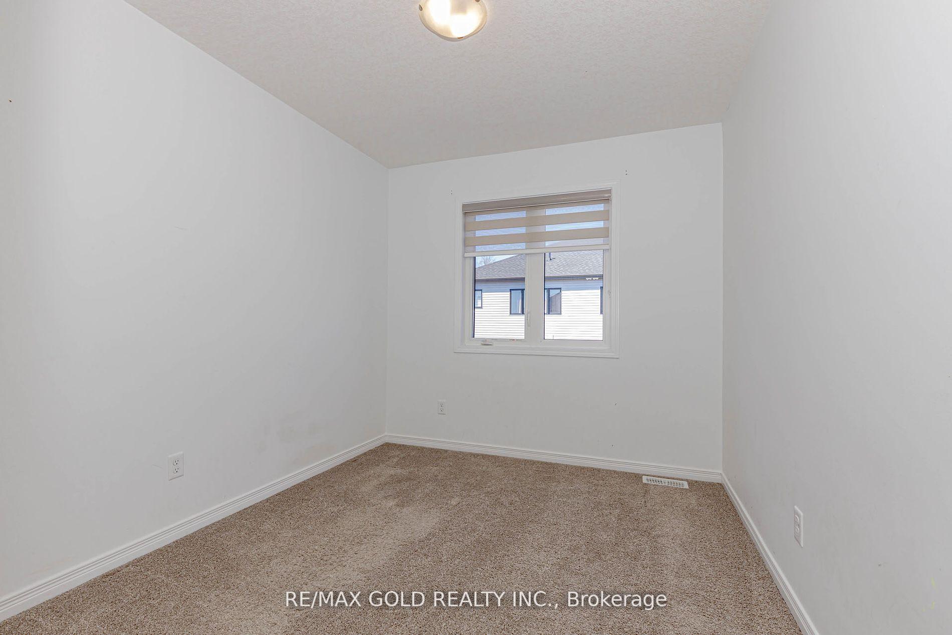 Photo 40 of 508 Woodlea Court, Kitchener, Huron Park — HOMEH