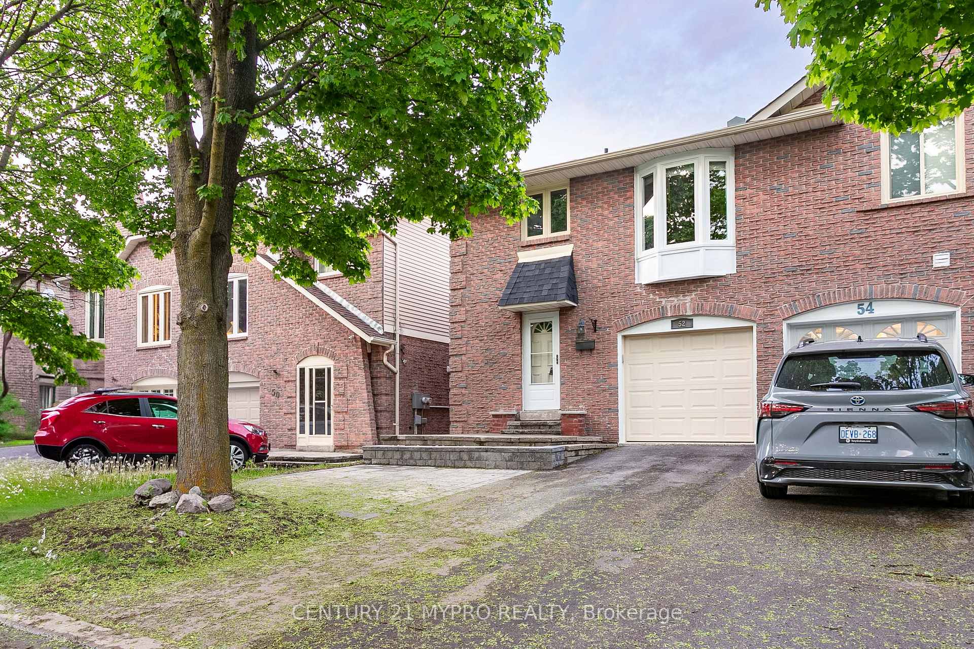 Photo 1 of 52 Foxglove Court, Markham, Unionville — HOMEH