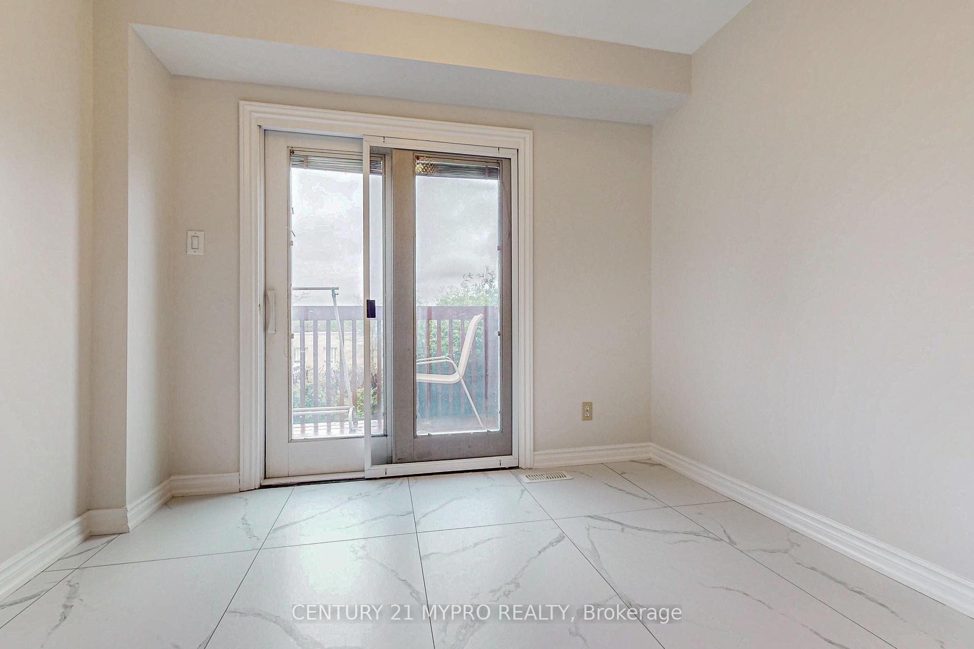 Photo 12 of 52 Foxglove Court, Markham, Unionville — HOMEH