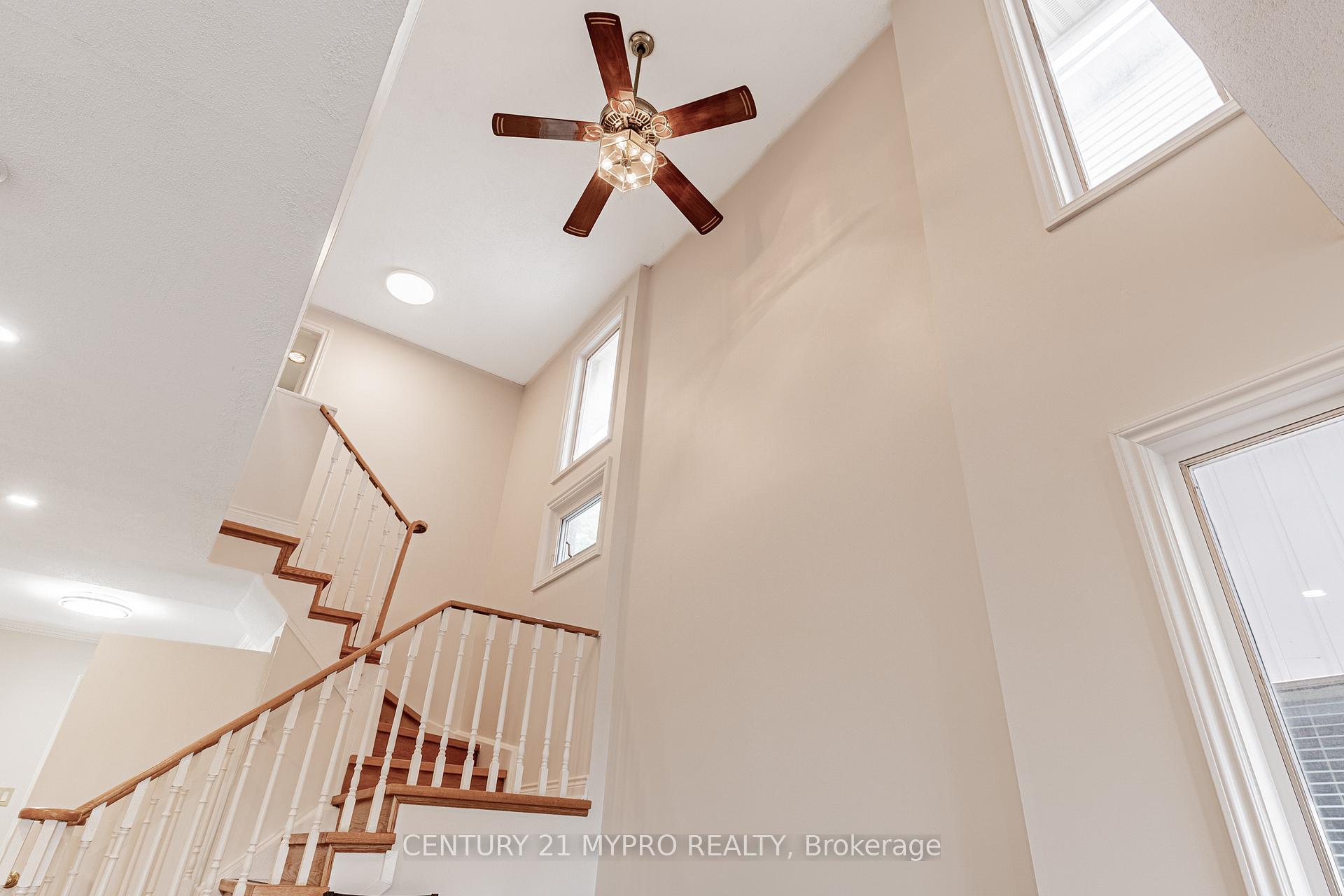 Photo 17 of 52 Foxglove Court, Markham, Unionville — HOMEH