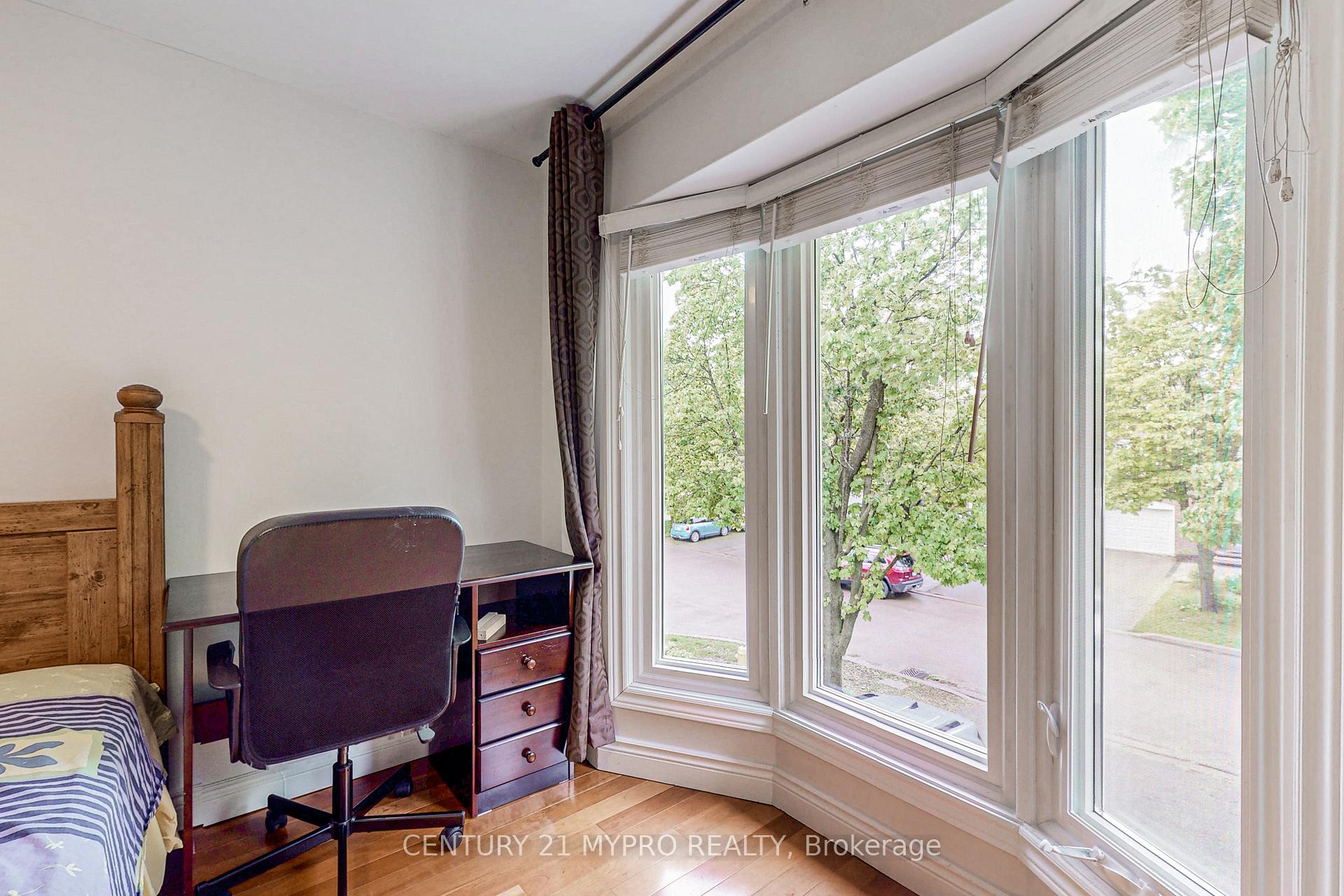 Photo 23 of 52 Foxglove Court, Markham, Unionville — HOMEH