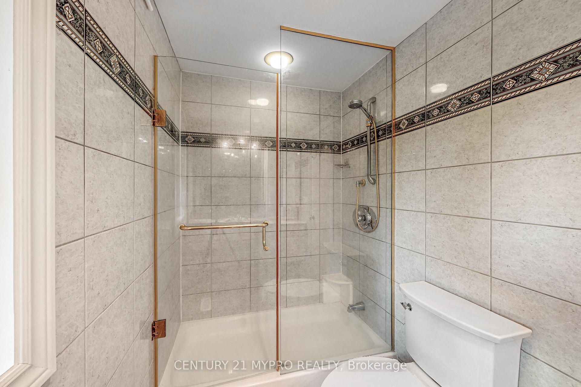 Photo 26 of 52 Foxglove Court, Markham, Unionville — HOMEH