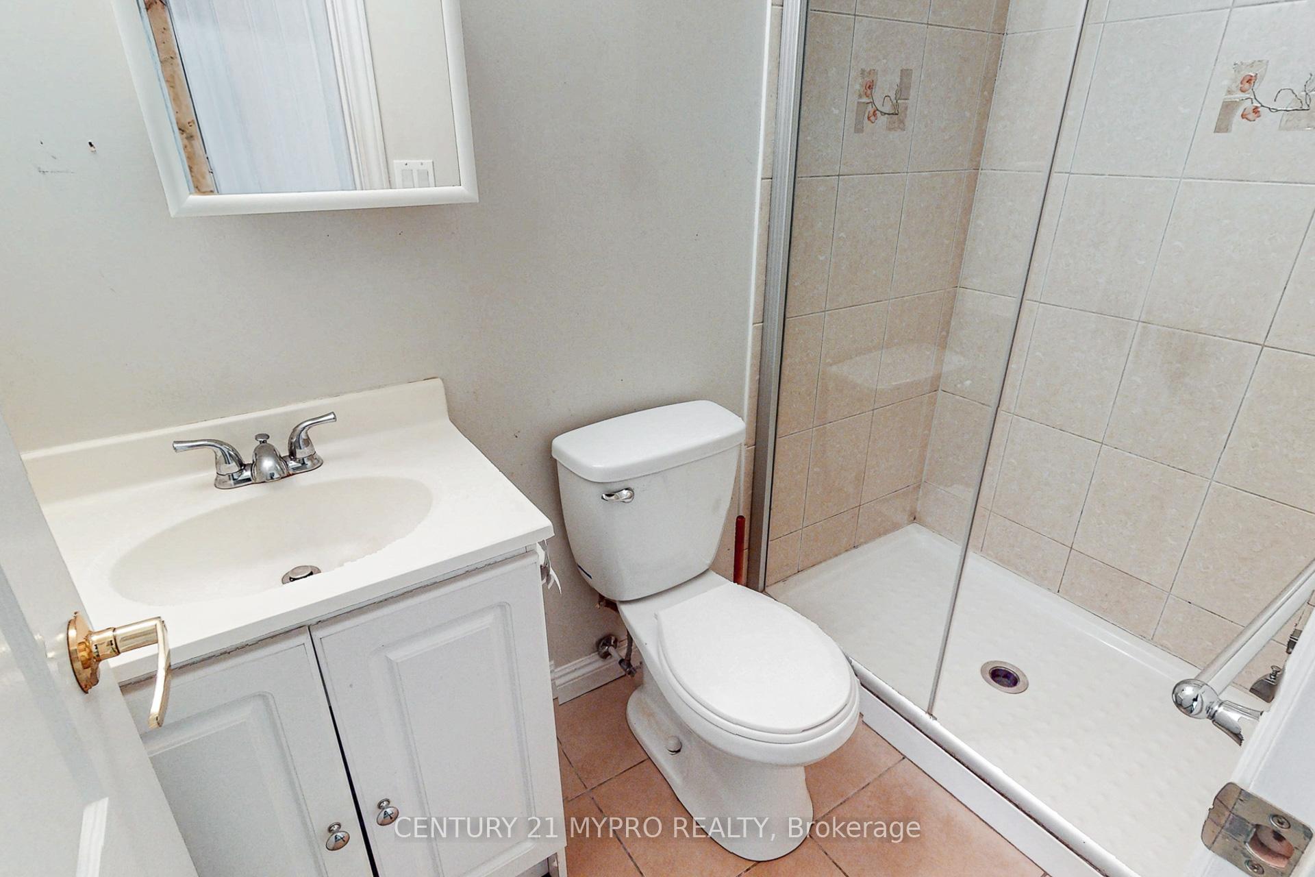 Photo 32 of 52 Foxglove Court, Markham, Unionville — HOMEH