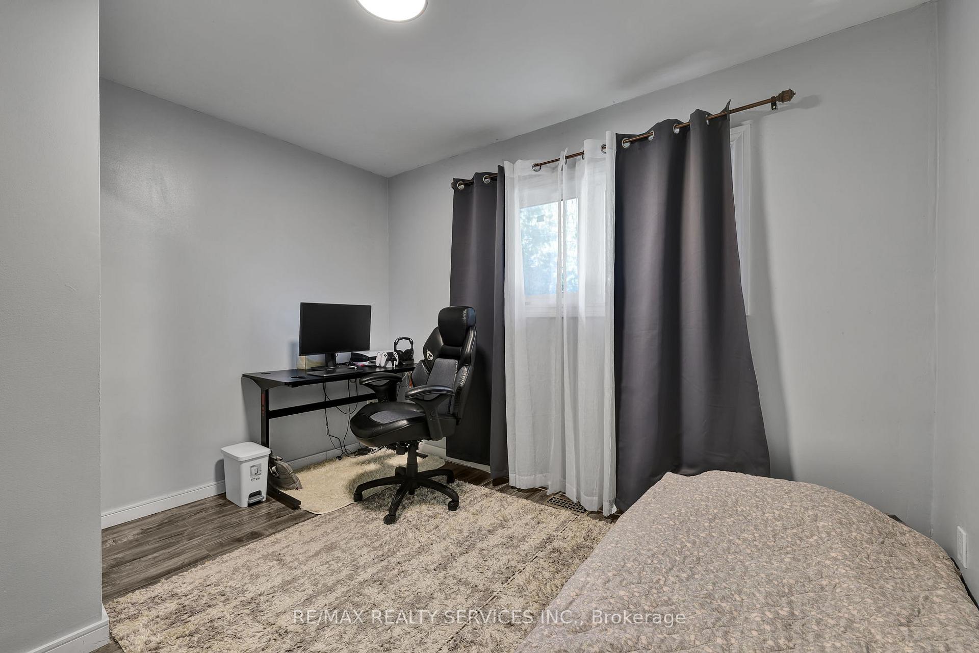 Photo 13 of 728 West 5th Street, Hamilton, Yeoville — HOMEH