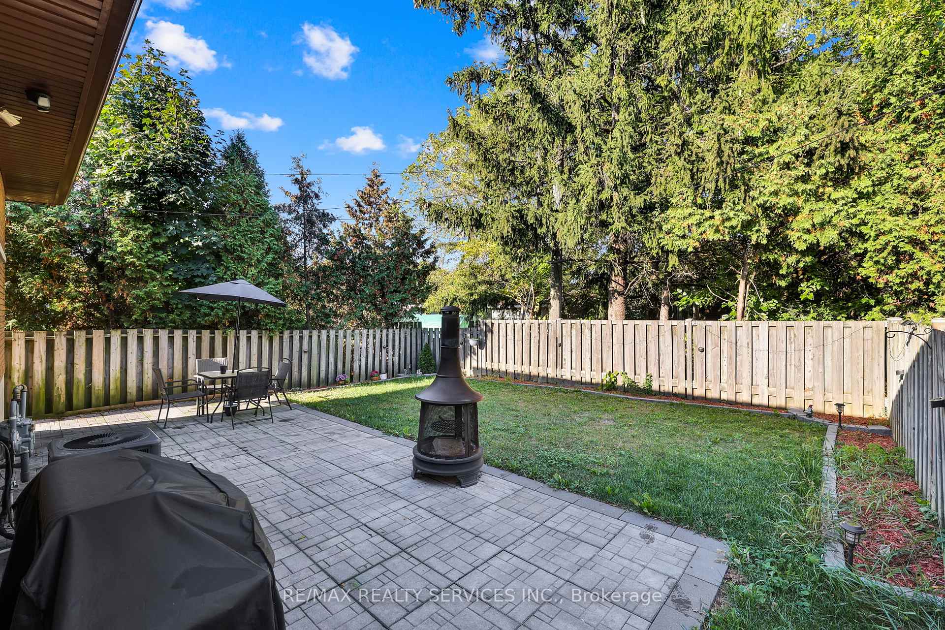 Photo 15 of 728 West 5th Street, Hamilton, Yeoville — HOMEH