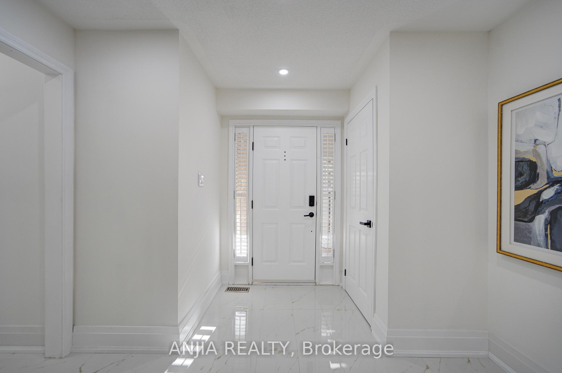Photo 3 of 78 Corby Road, Markham, Unionville — HOMEH