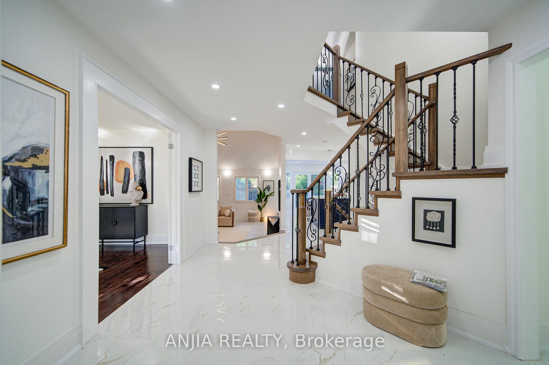 Photo 4 of 78 Corby Road, Markham, Unionville — HOMEH