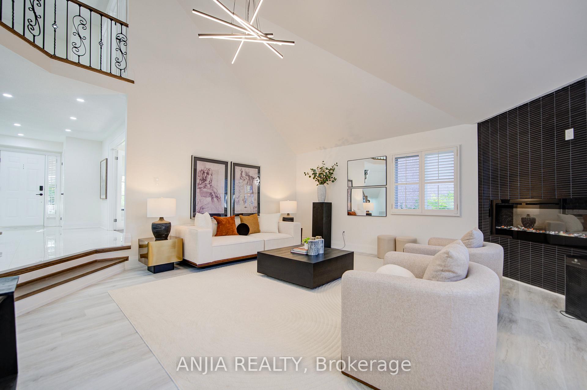 Photo 10 of 78 Corby Road, Markham, Unionville — HOMEH