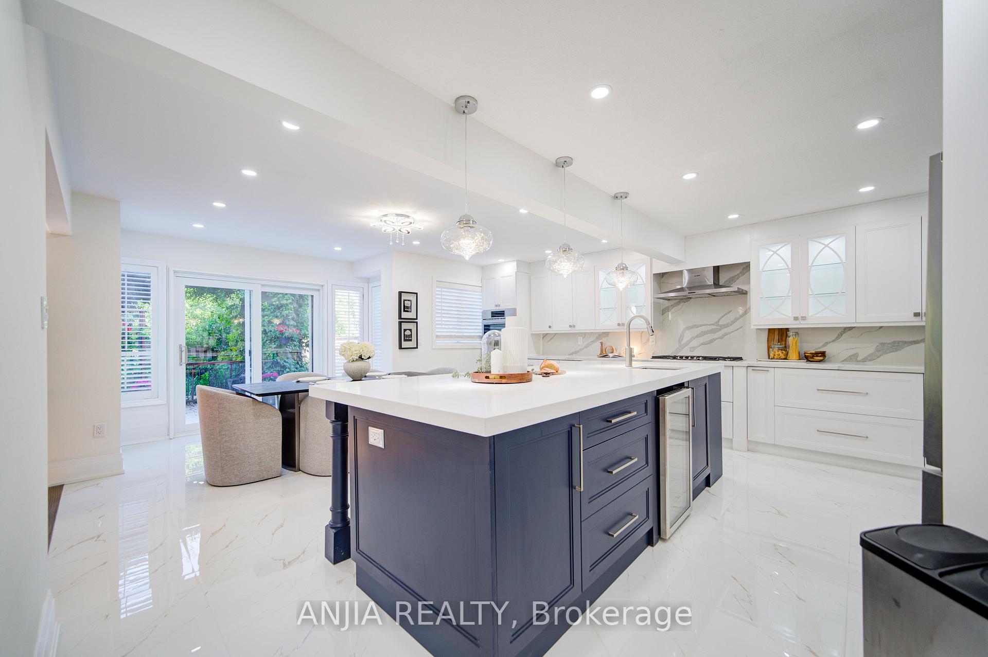 Photo 13 of 78 Corby Road, Markham, Unionville — HOMEH