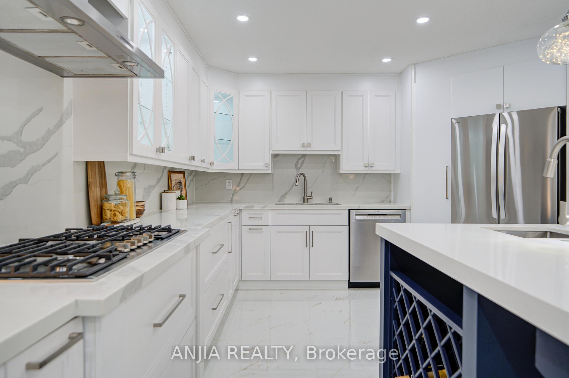Photo 16 of 78 Corby Road, Markham, Unionville — HOMEH