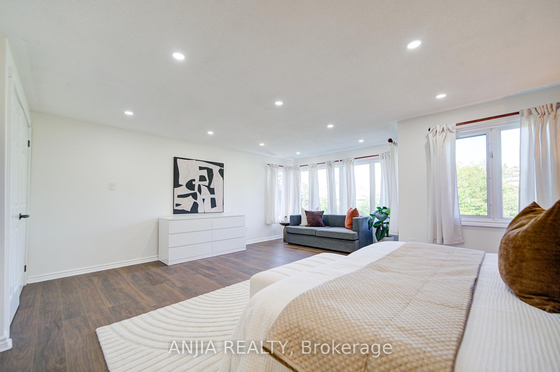 Photo 33 of 78 Corby Road, Markham, Unionville — HOMEH