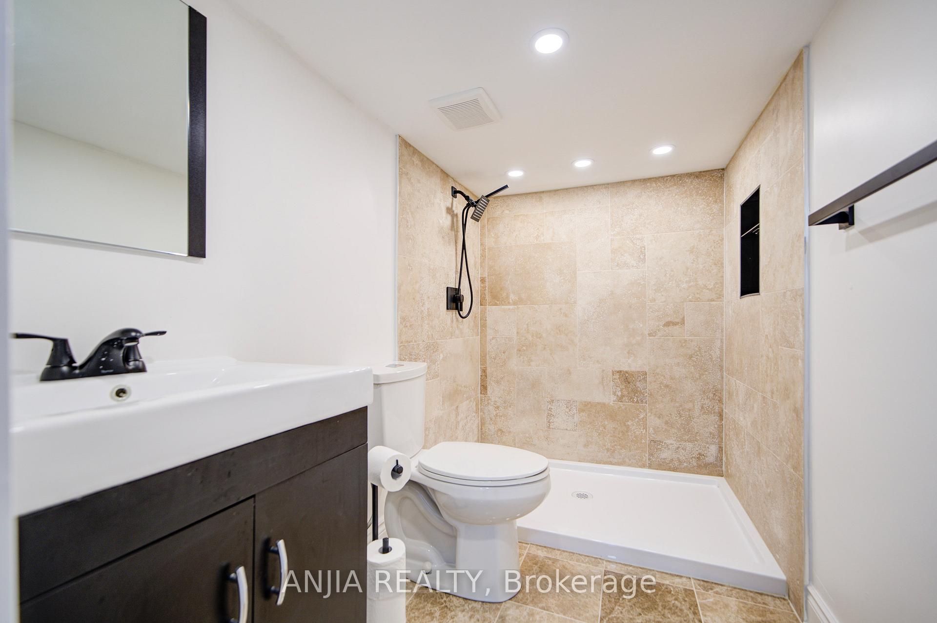 Photo 43 of 78 Corby Road, Markham, Unionville — HOMEH