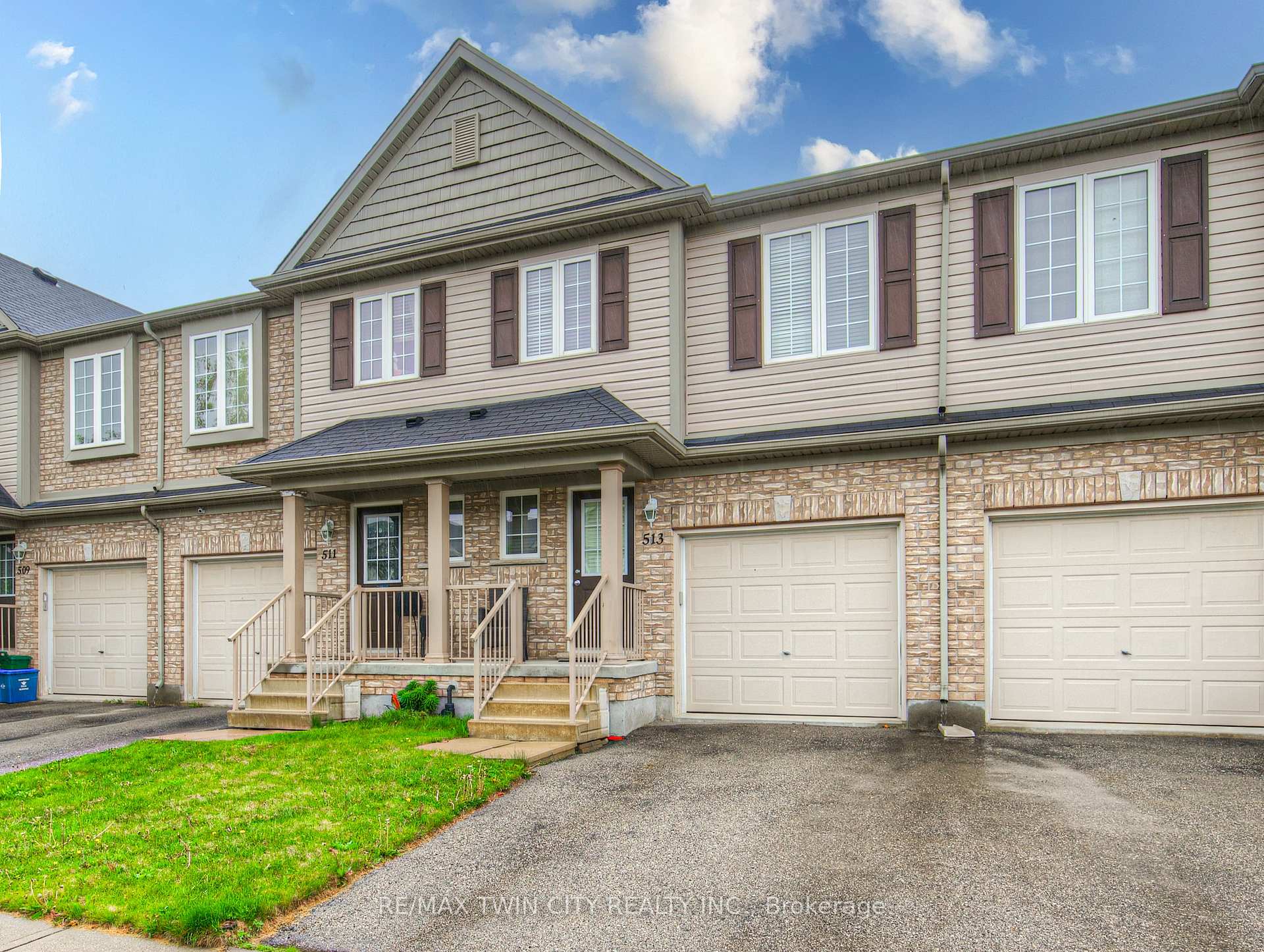 Photo 2 of 513 Beaumont Crescent, Kitchener — HOMEH