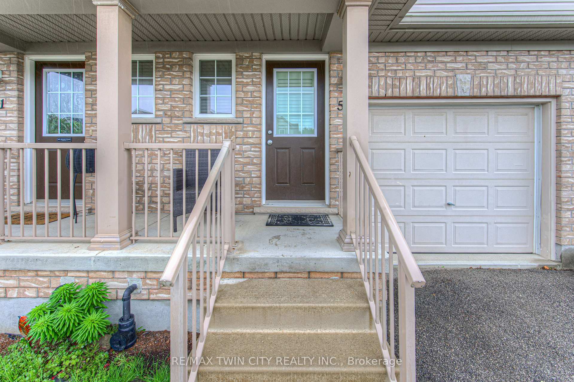 Photo 4 of 513 Beaumont Crescent, Kitchener — HOMEH