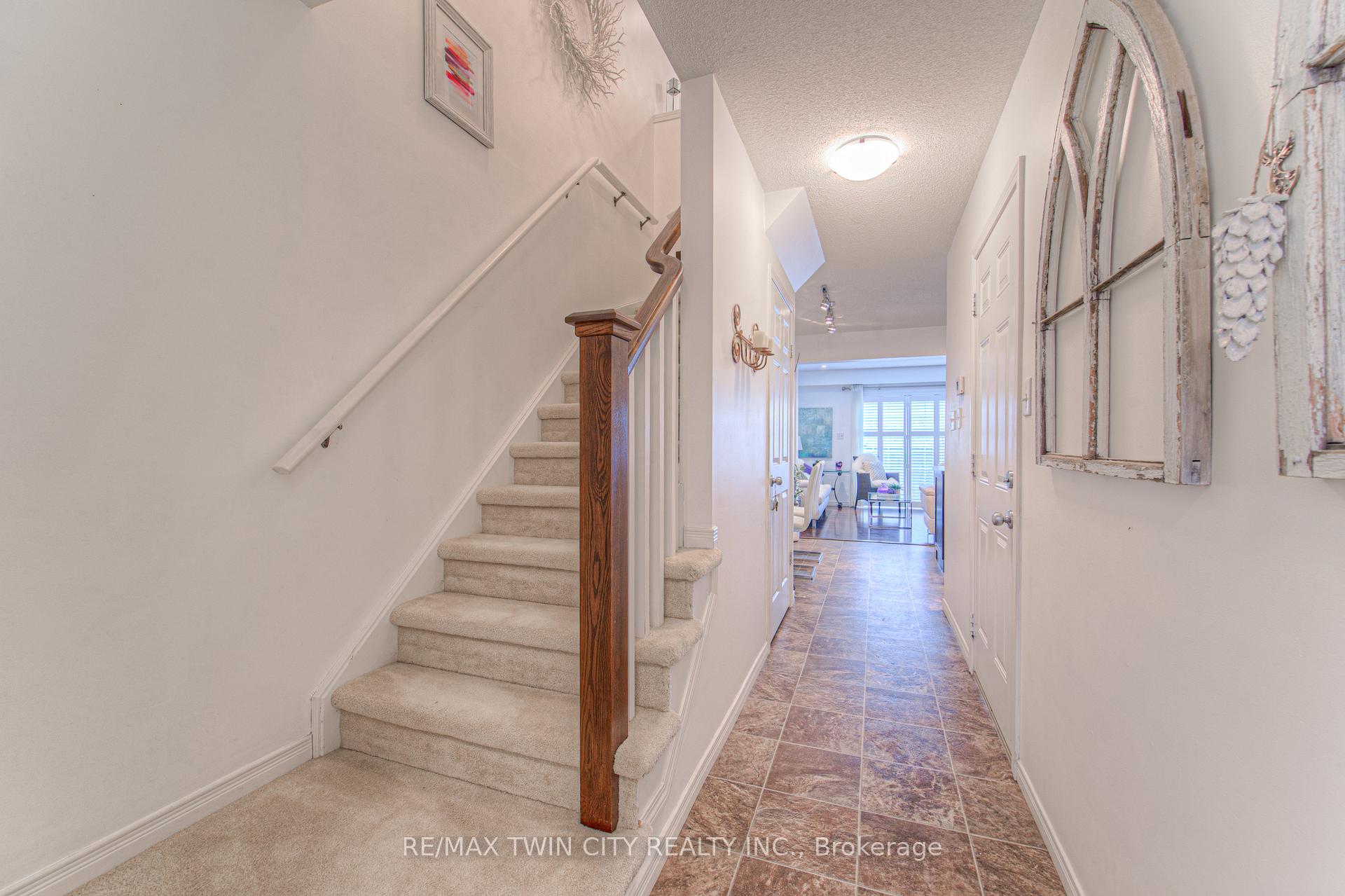 Photo 6 of 513 Beaumont Crescent, Kitchener — HOMEH