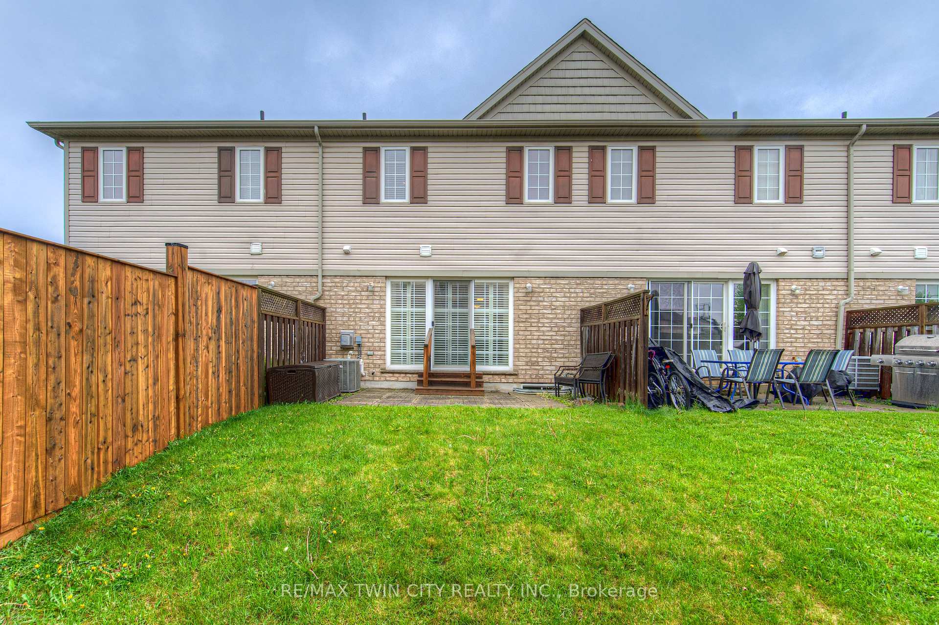 Photo 32 of 513 Beaumont Crescent, Kitchener — HOMEH