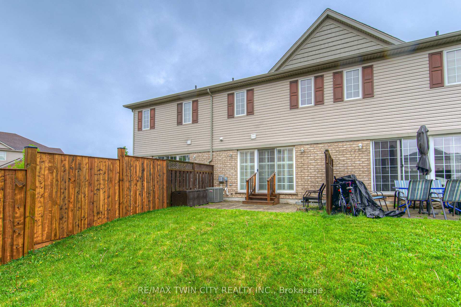 Photo 34 of 513 Beaumont Crescent, Kitchener — HOMEH