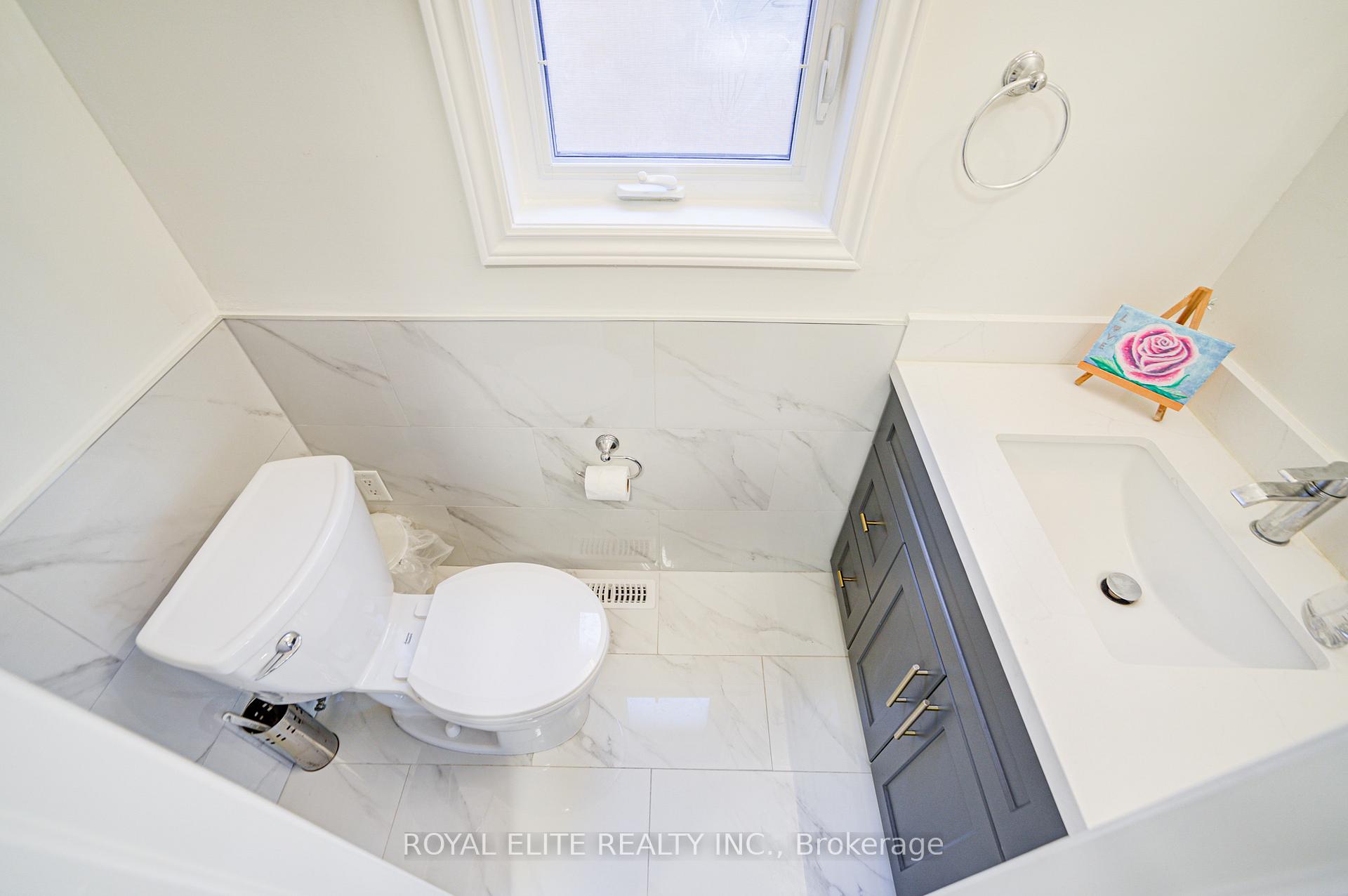 Photo 5 of 265 Helen Avenue, Markham, Village Green-South Unionville — HOMEH