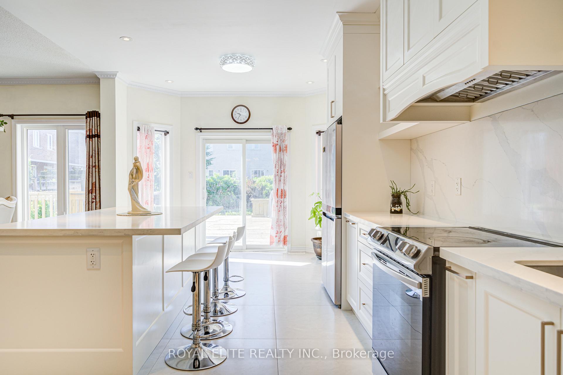Photo 15 of 265 Helen Avenue, Markham, Village Green-South Unionville — HOMEH