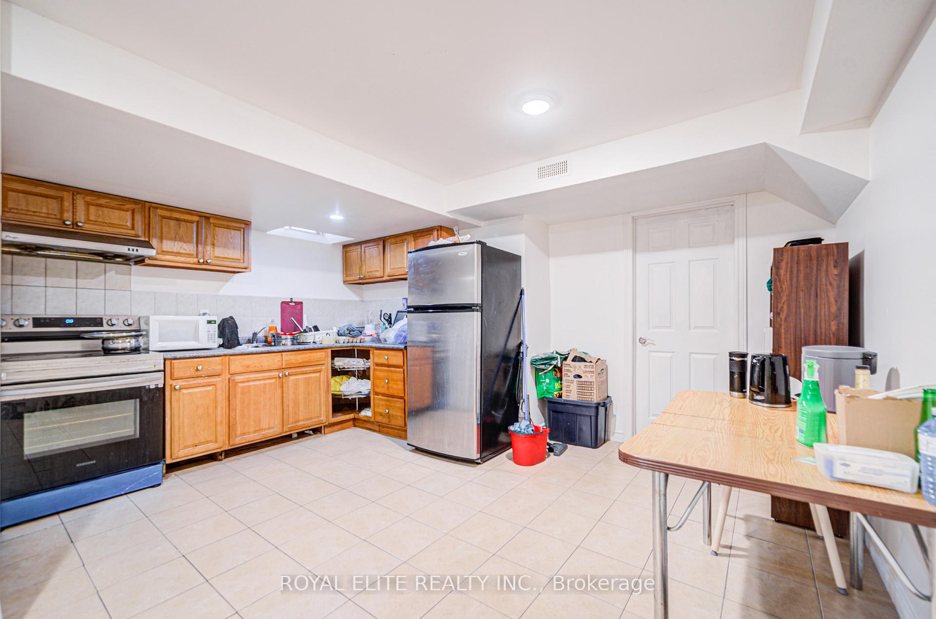 Photo 37 of 265 Helen Avenue, Markham, Village Green-South Unionville — HOMEH