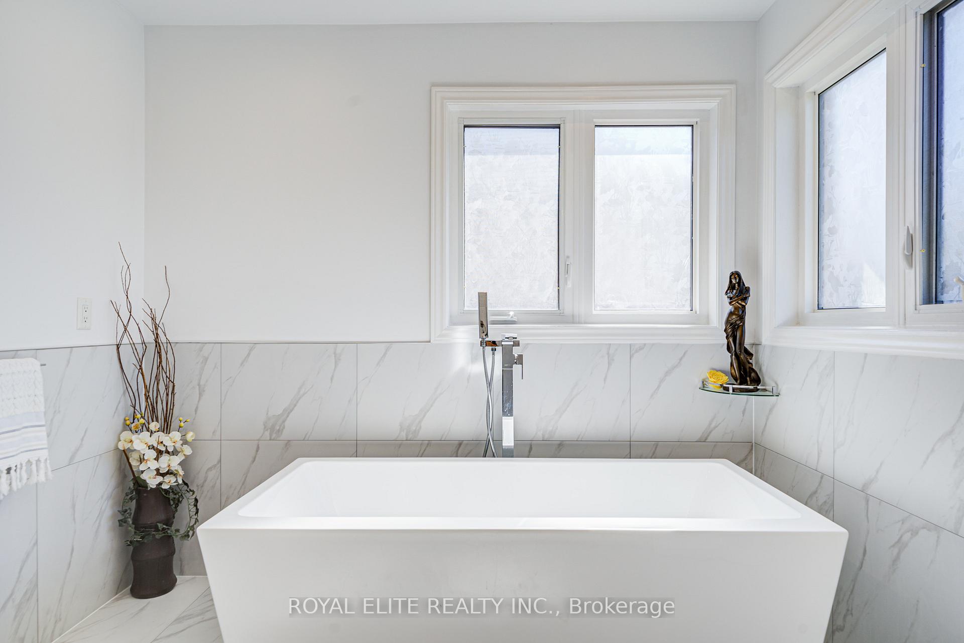 Photo 46 of 265 Helen Avenue, Markham, Village Green-South Unionville — HOMEH