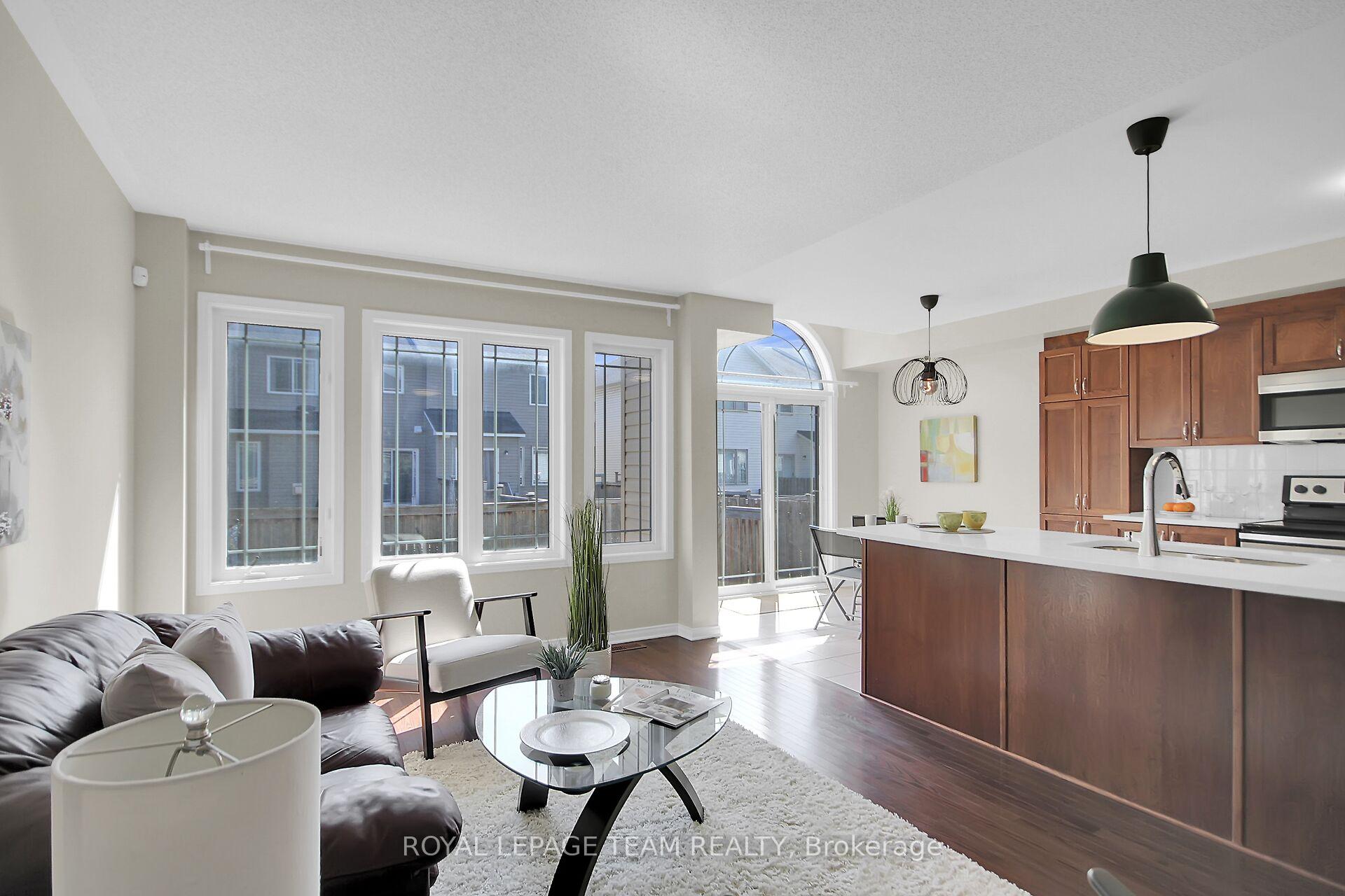 Photo 7 of 1464 Carronbridge Circle, Ottawa, Kanata - Emerald Meadows/Trailwest — HOMEH