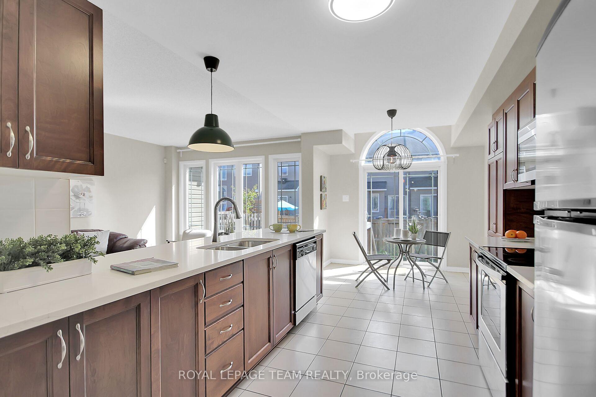Photo 14 of 1464 Carronbridge Circle, Ottawa, Kanata - Emerald Meadows/Trailwest — HOMEH