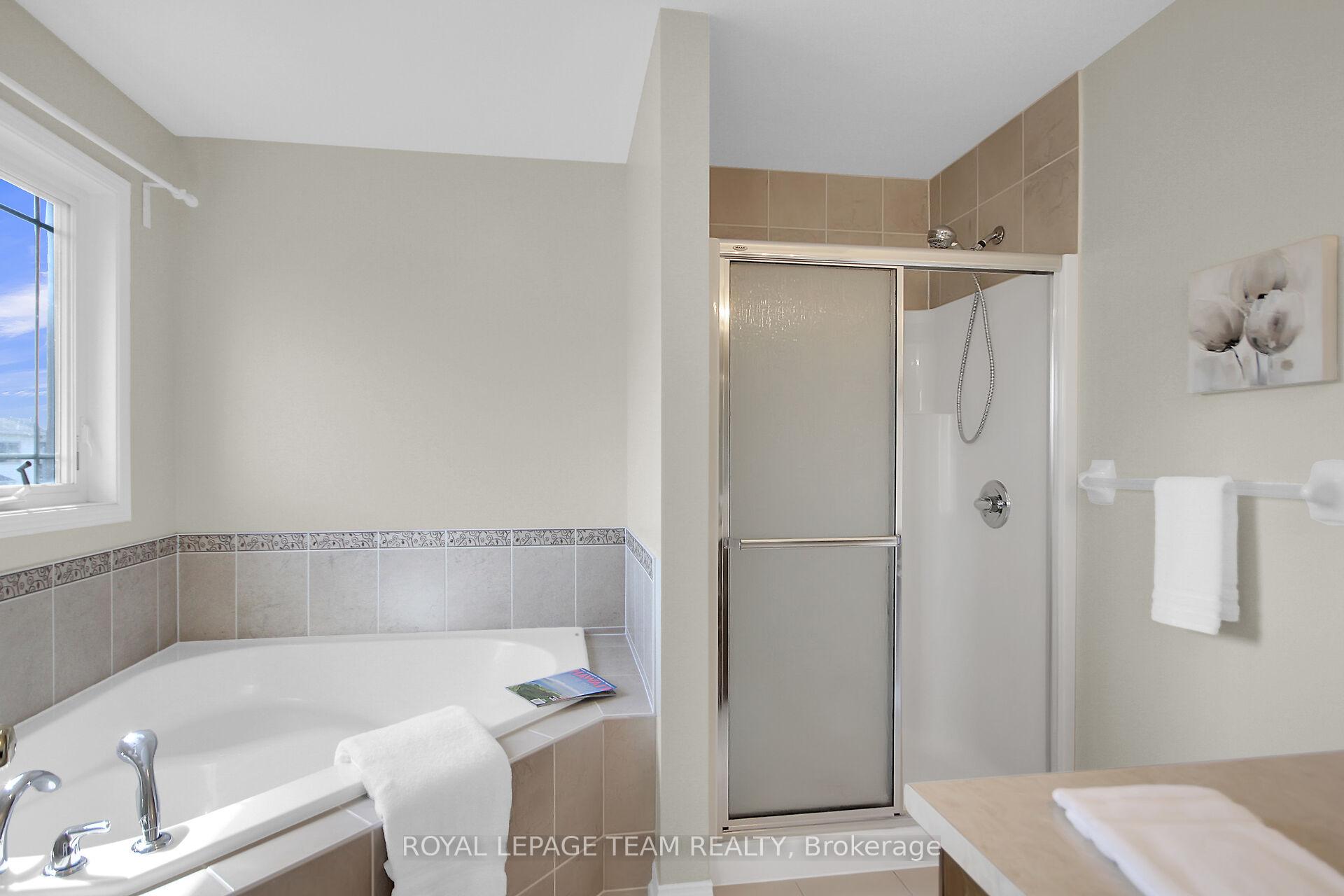 Photo 23 of 1464 Carronbridge Circle, Ottawa, Kanata - Emerald Meadows/Trailwest — HOMEH