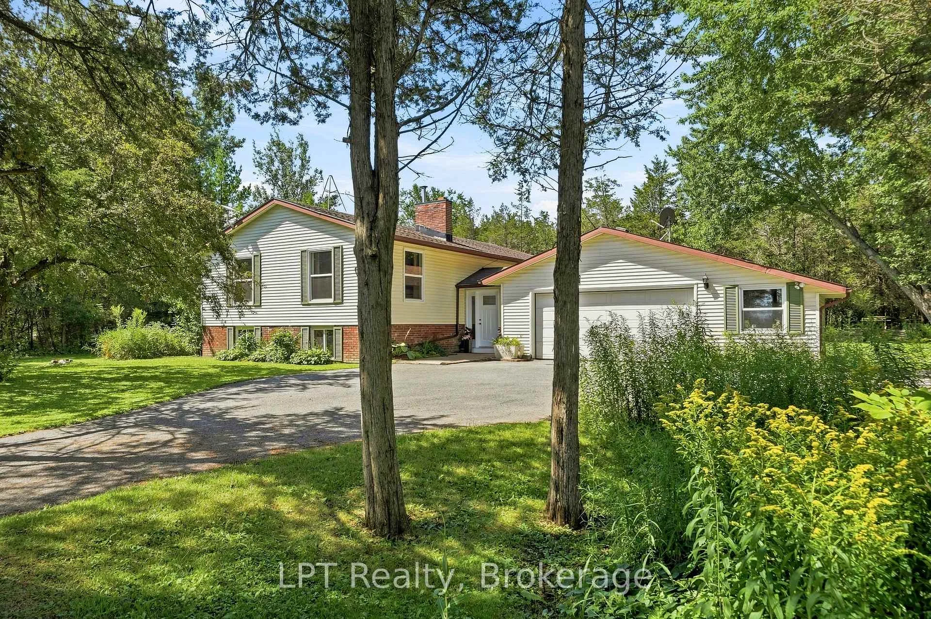 Photo of 1207 County Rd 9 Street