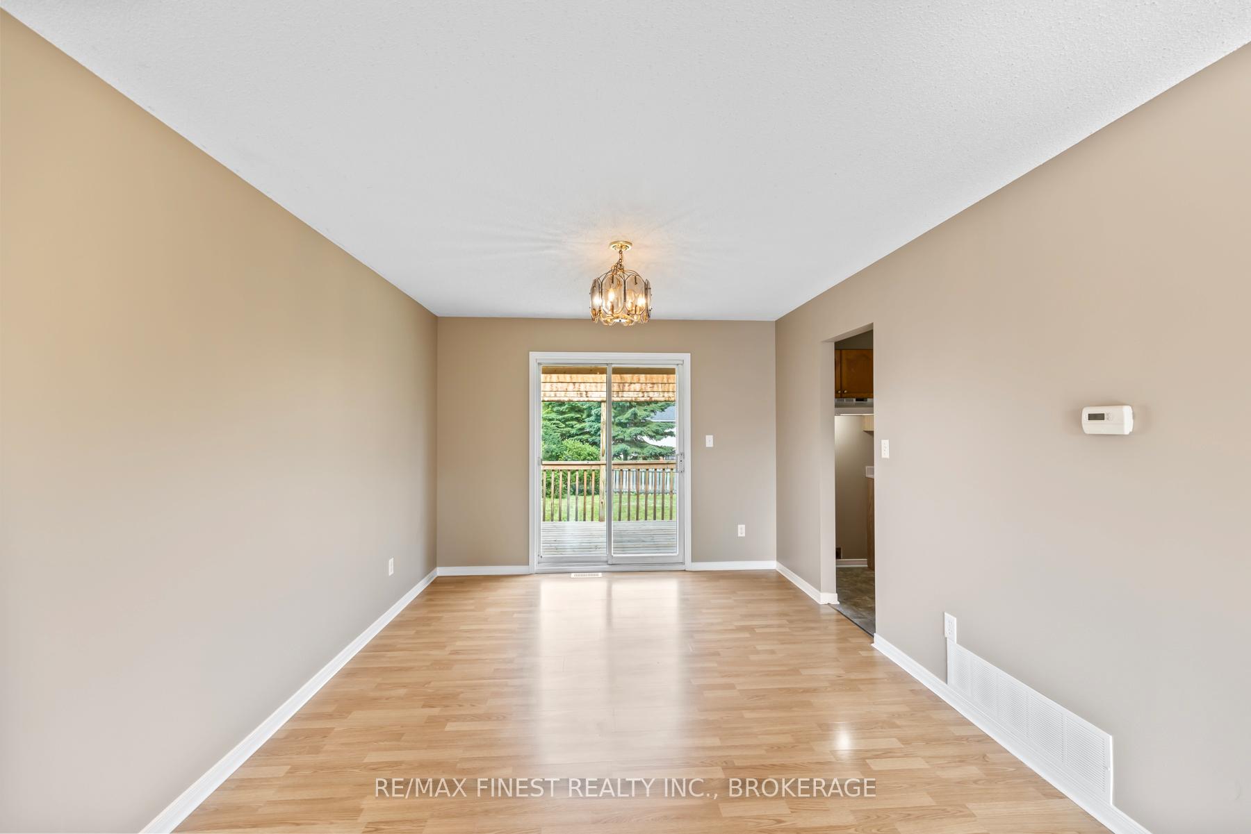 Photo 11 of 517 Citation Crescent, Kingston, City Southwest — HOMEH