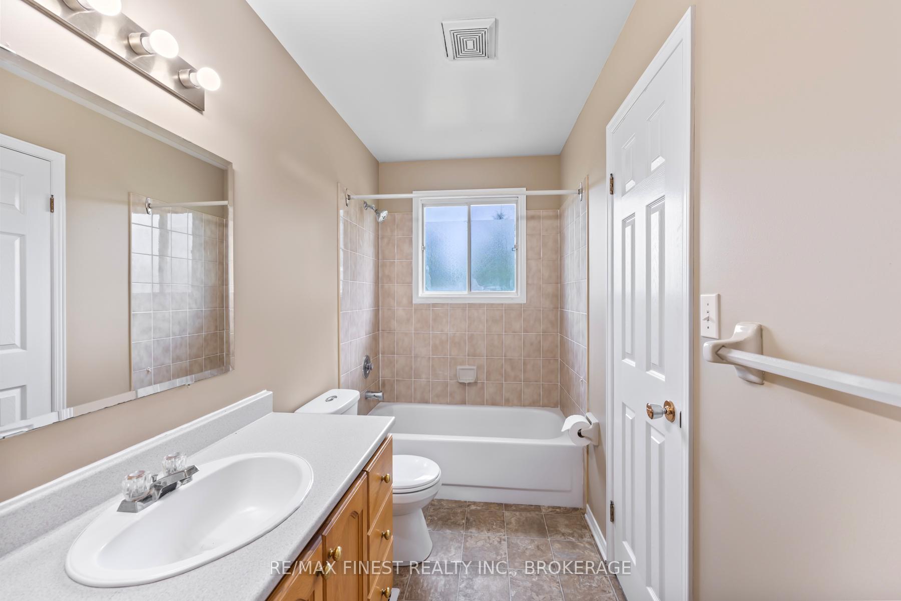 Photo 20 of 517 Citation Crescent, Kingston, City Southwest — HOMEH
