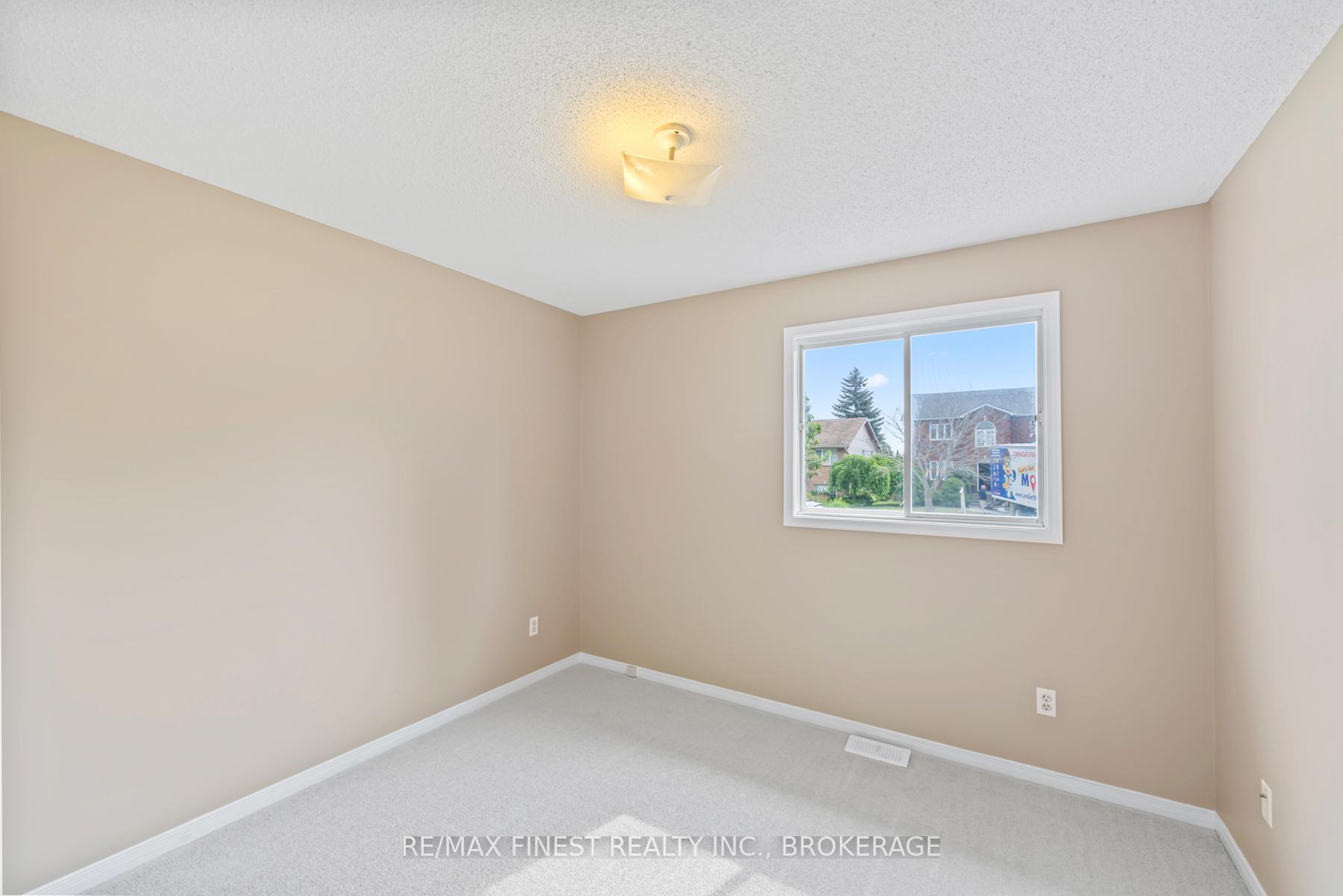Photo 21 of 517 Citation Crescent, Kingston, City Southwest — HOMEH