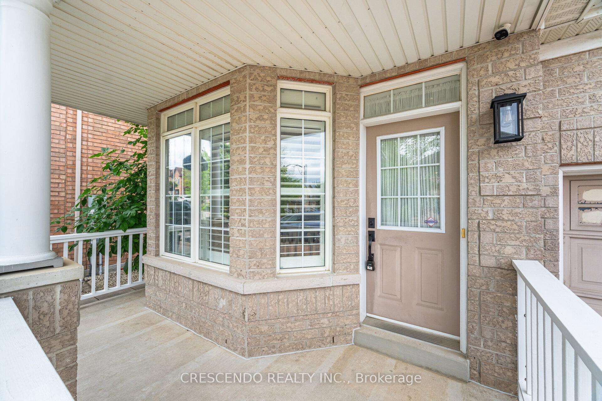 Photo 4 of 45 Weatherill Road, Markham, Berczy — HOMEH
