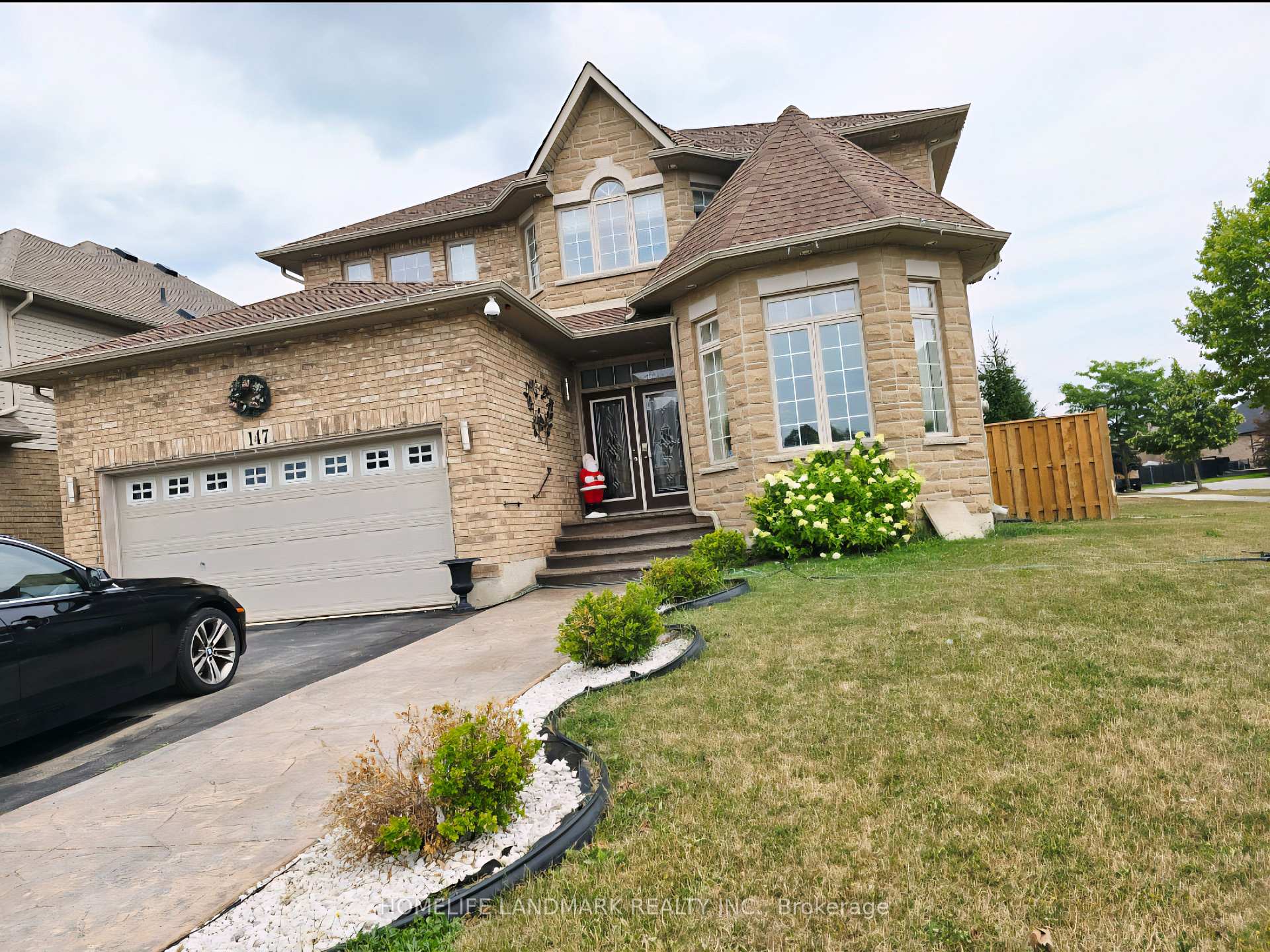 Photo 1 of 147 Bocelli Crescent, Hamilton, Rural Glanbrook — HOMEH