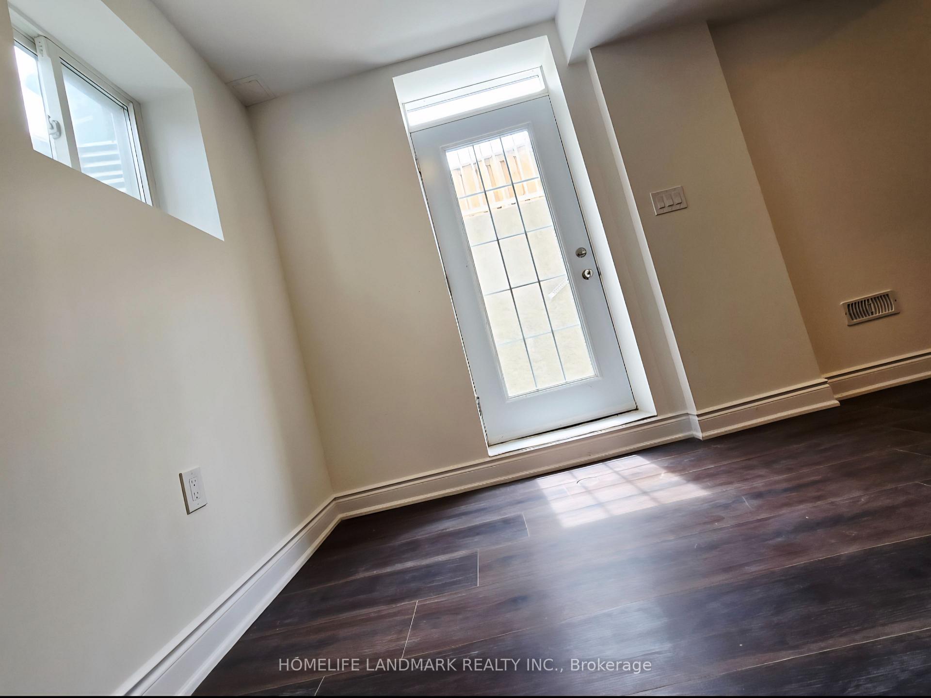 Photo 10 of 147 Bocelli Crescent, Hamilton, Rural Glanbrook — HOMEH