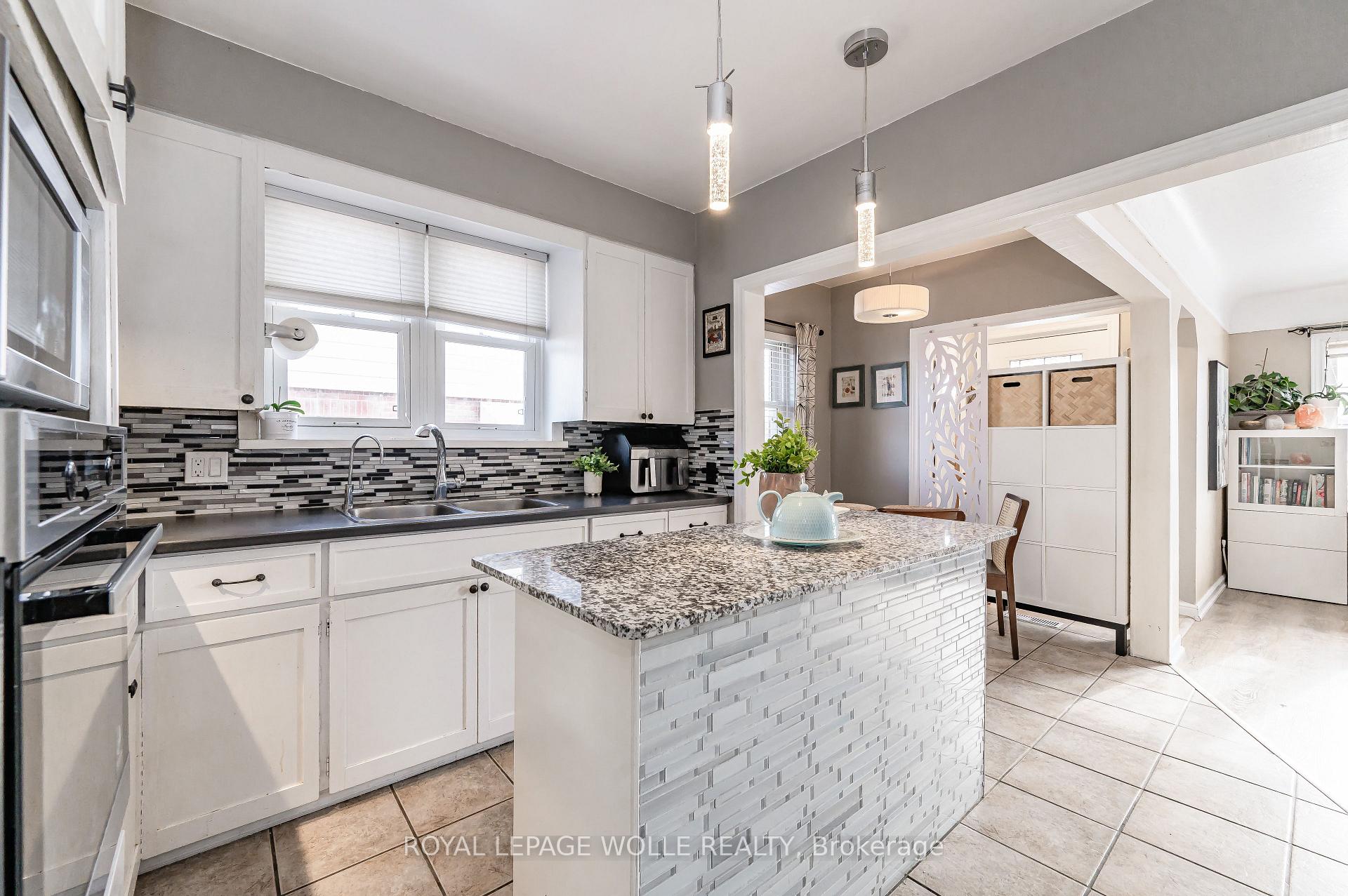 Photo 13 of 776 Elizabeth Street, Kitchener — HOMEH