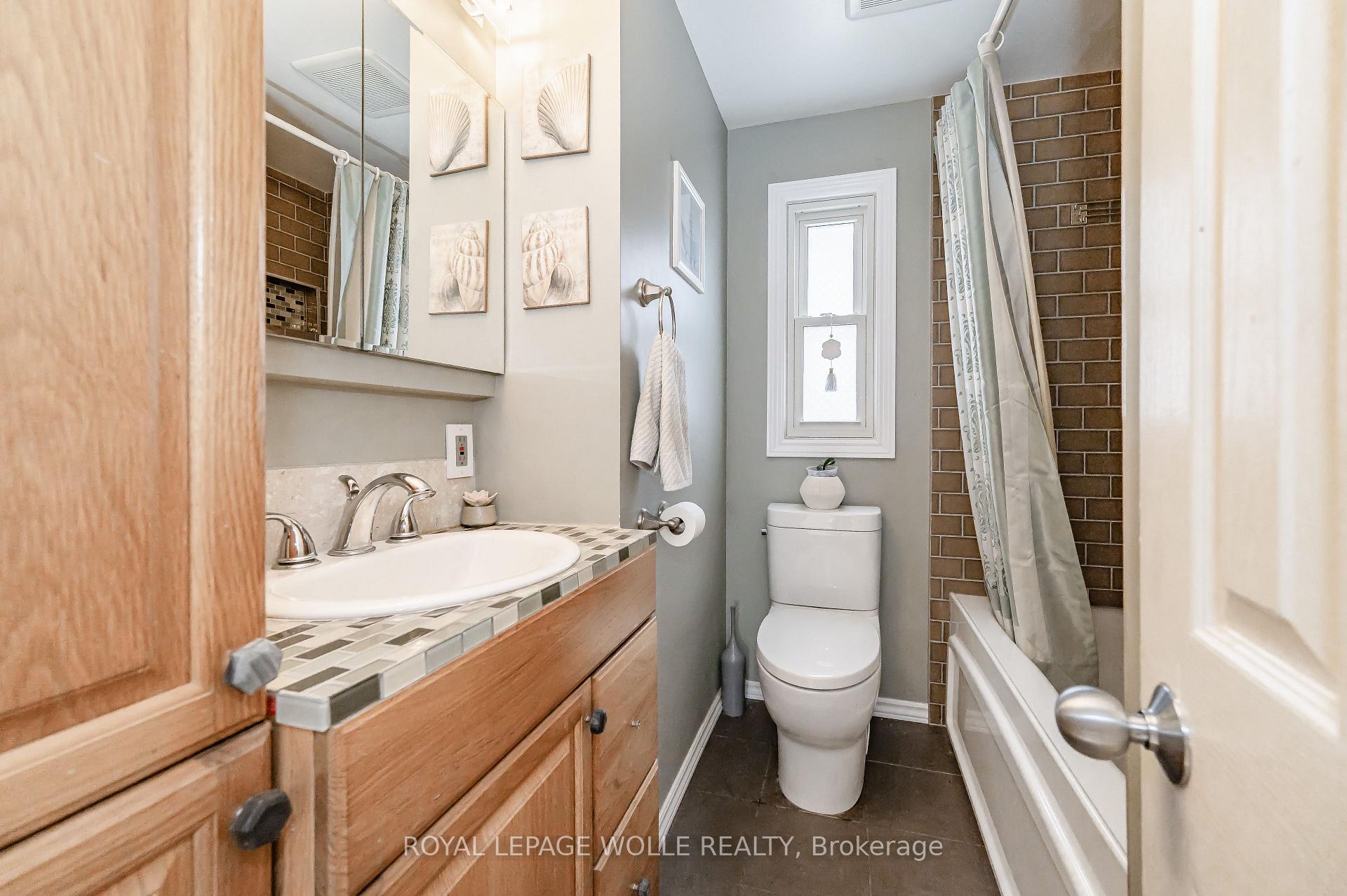Photo 21 of 776 Elizabeth Street, Kitchener — HOMEH