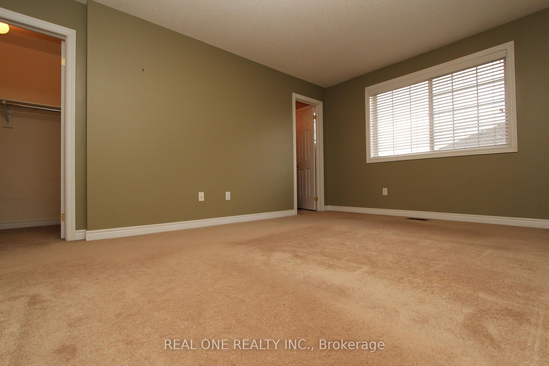Photo 14 of 19 Browview Drive, Hamilton, Waterdown — HOMEH
